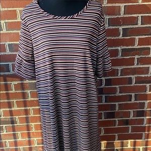 Women’s bell sleeve dress